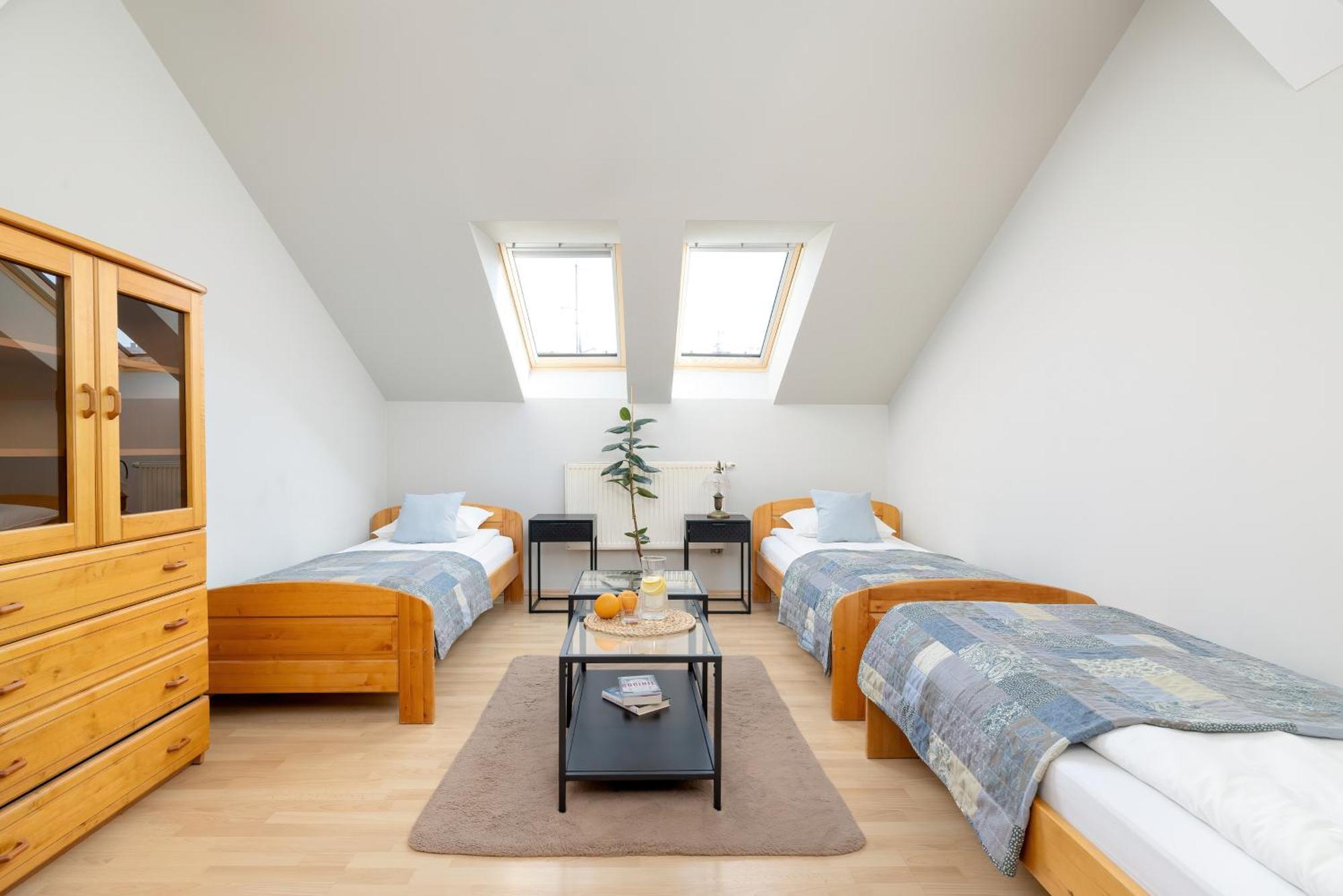 Sunshine Apartment Краков Экстерьер фото